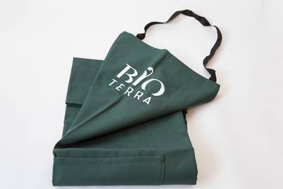 Schürze dunkelgrün mit Logo Bioterra
