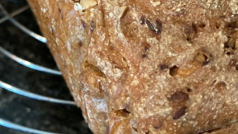Roggen-Dinkelsauerteigbrot // Privates Bild