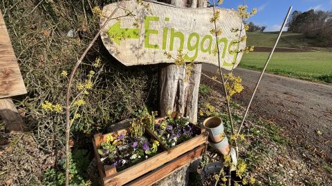 Der Eingang zum Pflanzen Paradies 