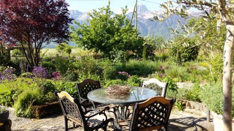 Sitzplatz im Frühsommer