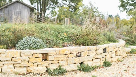 Trockensteinmauer durch Steiner Jardins Sarl