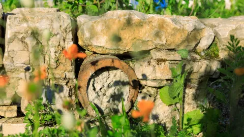 Recycling-Trockenmauer