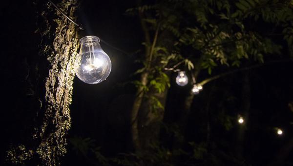 vermeintlich umweltfreundliche Solarlampe für den Garten