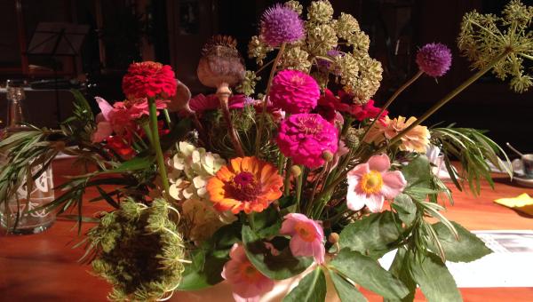 Blumengesteck mit Herbstblumen